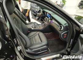 Bán ôtô Mercedes-Benz C 300 AMG năm 2019 chạy hơn 4 vạn Km