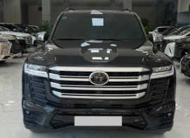 Siêu lướt 5000Km. Land Cruiser LC300 sản xuất 2026.