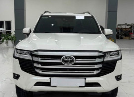 Bán Toyota Land Cruiser LC300 Model 2023. xe đẹp xuất sắc.